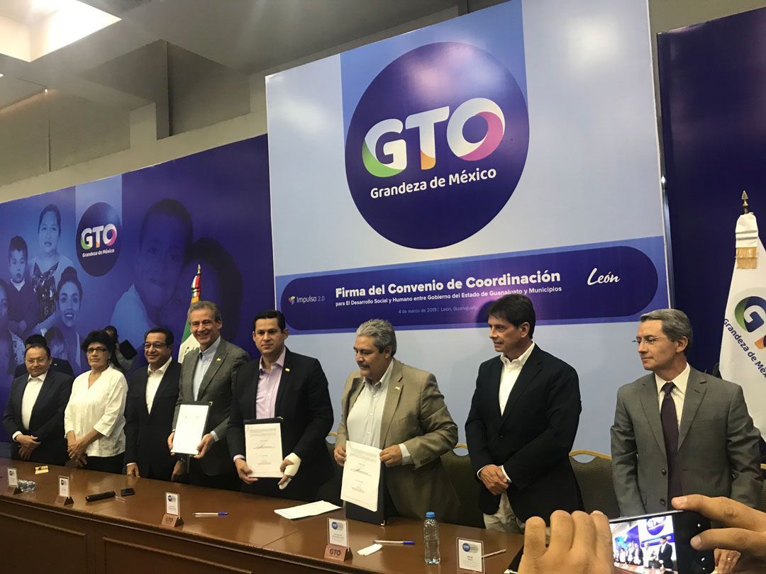 Firman convenio para reducir la pobreza en Guanajuato - CaracolEnMovimiento