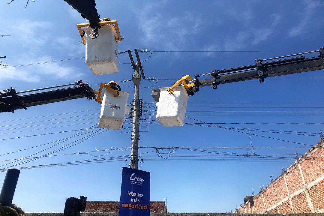 Más de 10 mil luminarias tipo led se instalarán en 70 colonias y