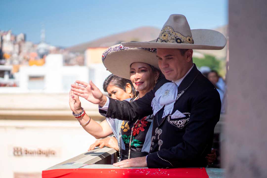 Llama Navarro a luchar por la paz de Guanajuato durante aniversario de ...